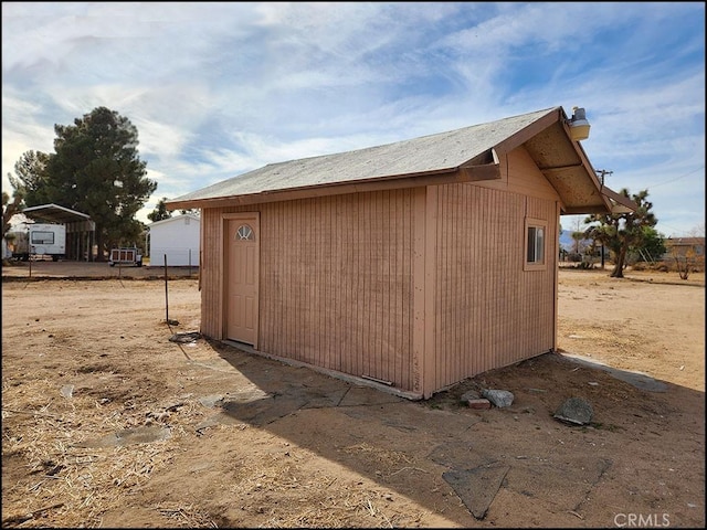 view of outbuilding