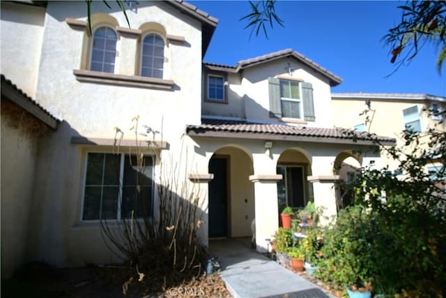 view of mediterranean / spanish-style house