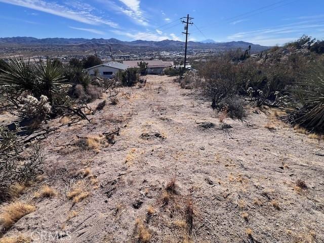 Listing photo 3 for 1234 Palo Alto Ave, Yucca Valley CA 92284