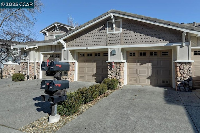 view of front of house featuring a garage