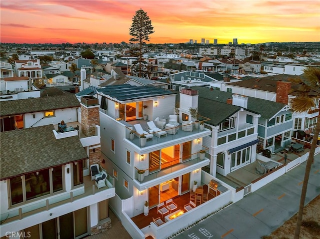 view of aerial view at dusk