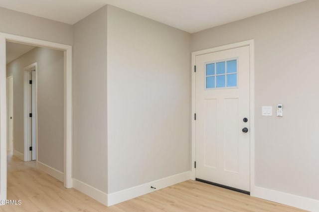 foyer entrance featuring light hardwood / wood-style flooring