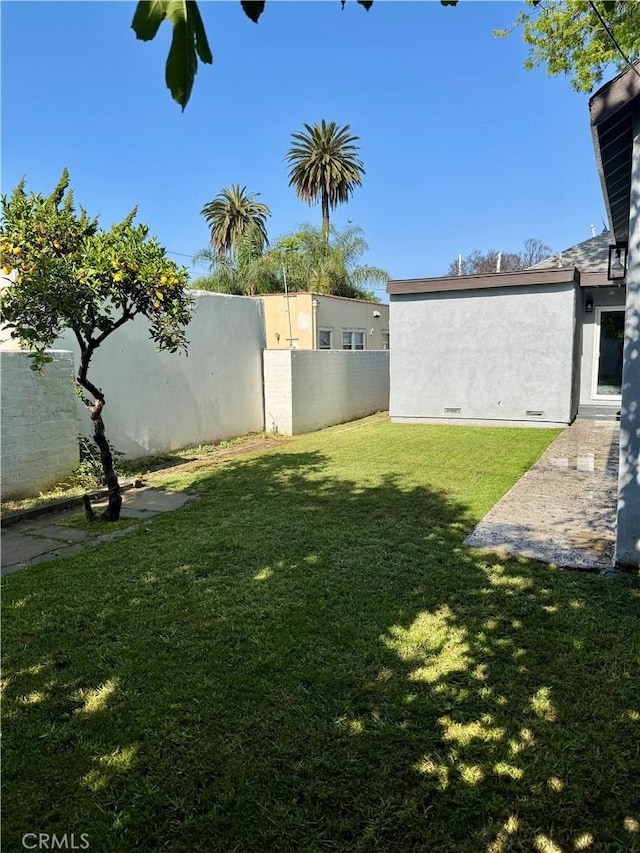 5737 5th, Los Angeles, CA 90043 - view of yard