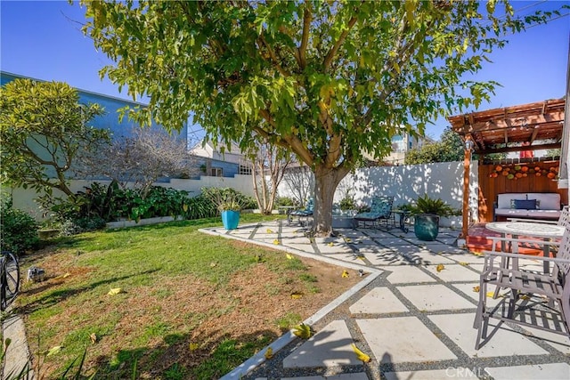 view of yard featuring a patio and a pergola