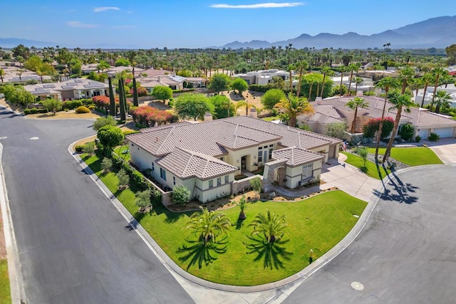 drone / aerial view featuring a mountain view