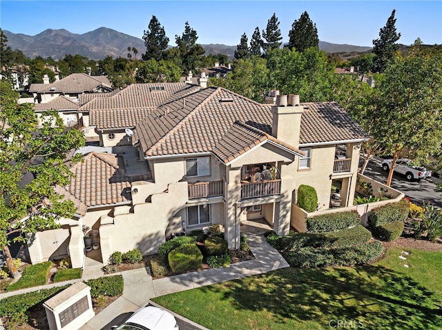 bird's eye view with a mountain view