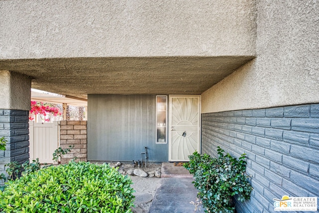 view of entrance to property