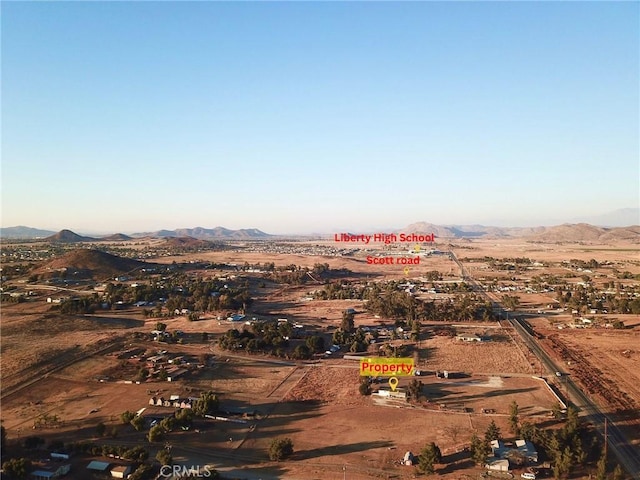 bird's eye view with a mountain view