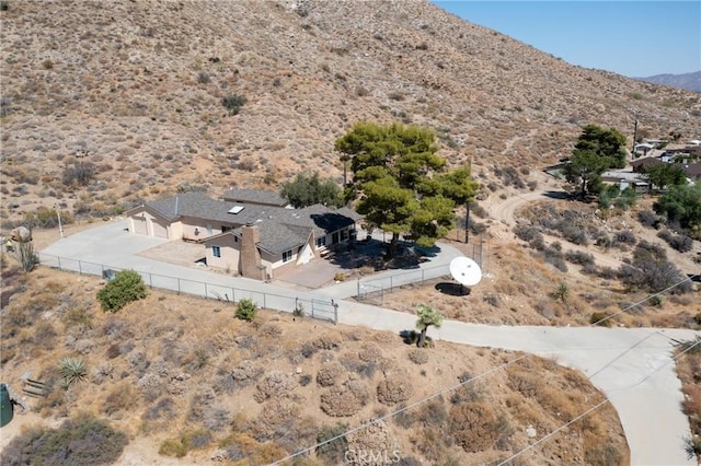 bird's eye view featuring a mountain view