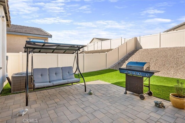 5097 Larkspur Rd, Banning, CA 92220 - fenced backyard featuring area for grilling and a patio