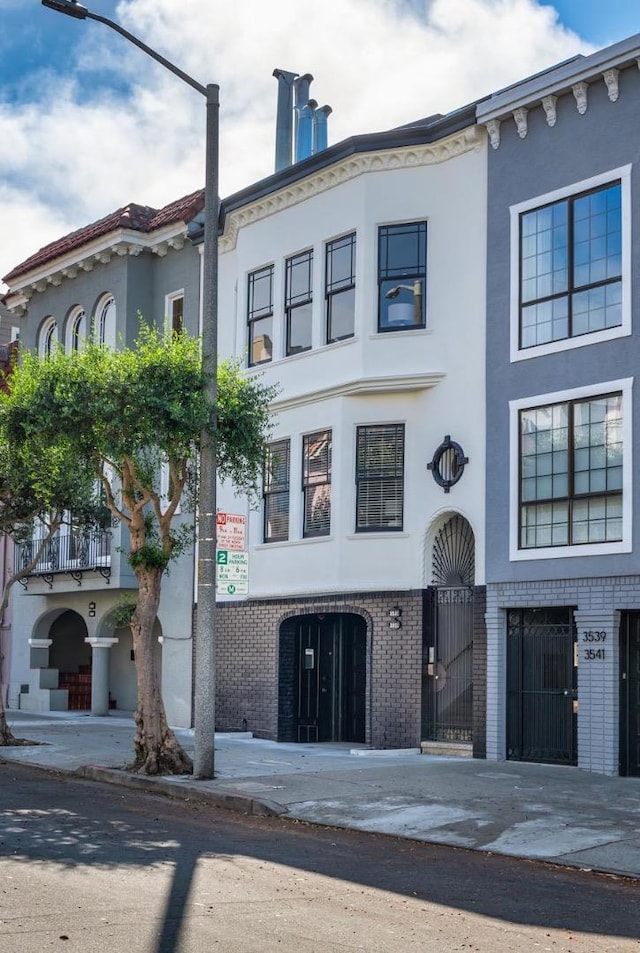 view of townhome / multi-family property