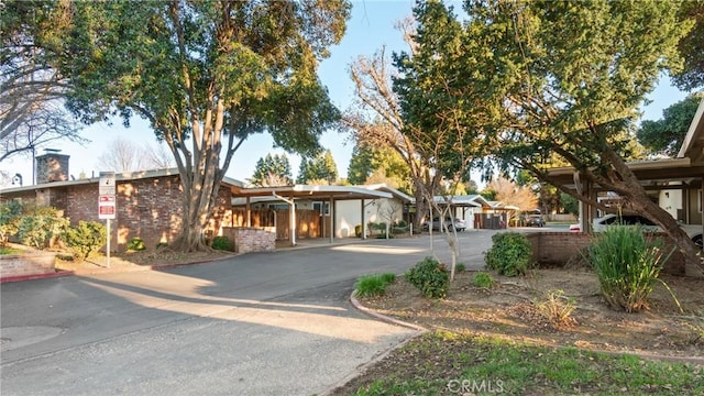 view of front of home