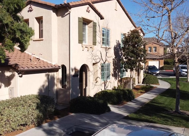 view of mediterranean / spanish house