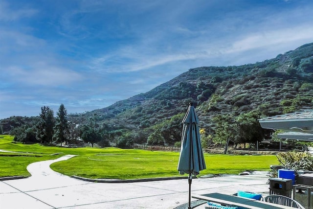 4115 Cyprus Island Ct, Fallbrook, CA 92028 - view of property's community with a mountain view and a yard