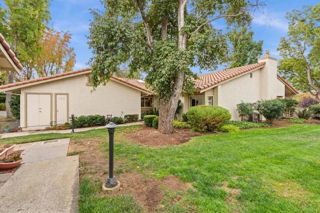 exterior space featuring a front yard