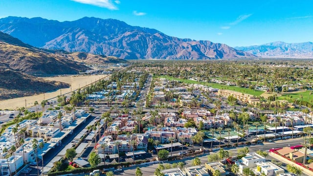 bird's eye view featuring a mountain view