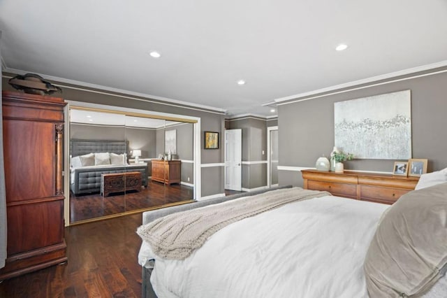 bedroom featuring dark hardwood / wood-style flooring and crown molding