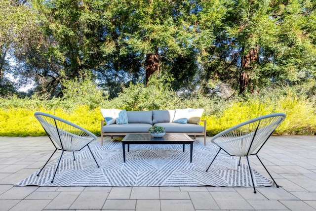 view of patio with outdoor lounge area