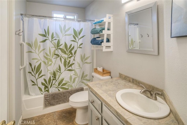 full bathroom featuring toilet, vanity, and shower / tub combo