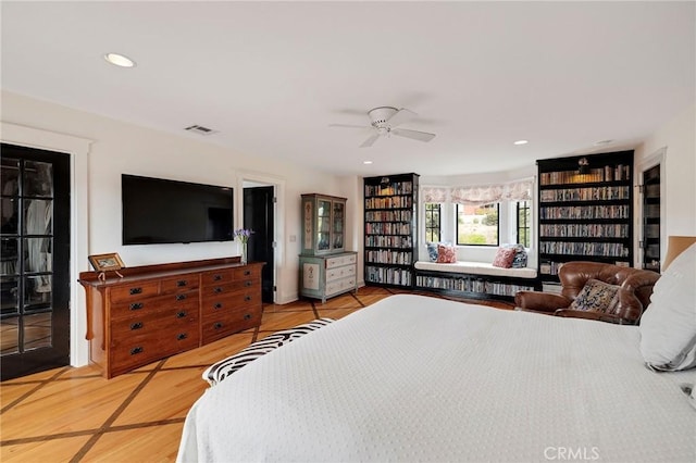 bedroom featuring ceiling fan