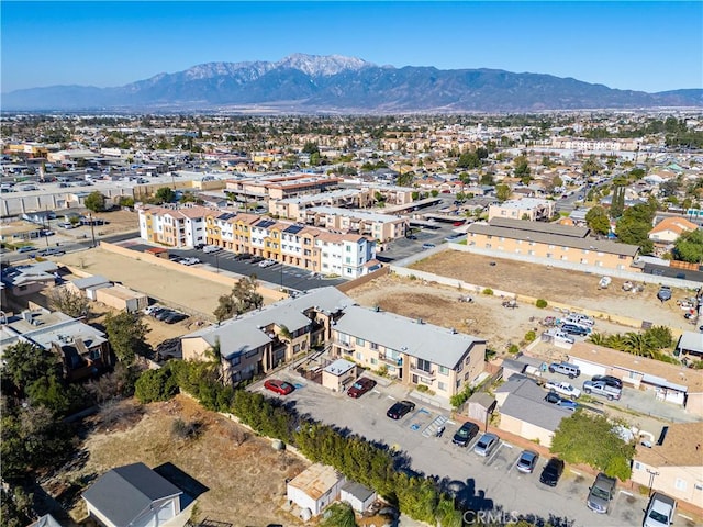 bird's eye view featuring a mountain view