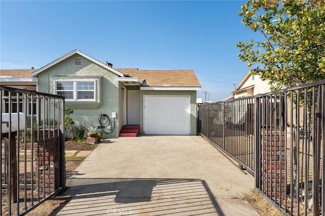 view of front facade with a garage