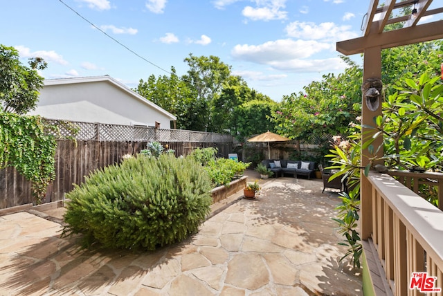 view of patio / terrace featuring outdoor lounge area