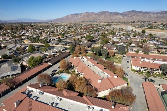 bird's eye view featuring a mountain view