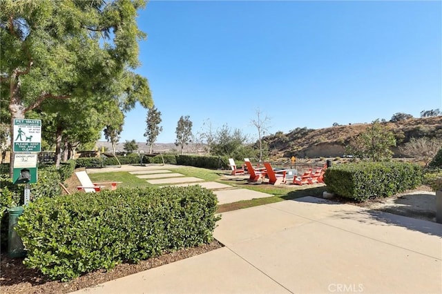 view of property's community with a mountain view