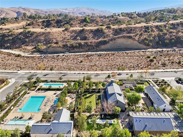 bird's eye view featuring a mountain view