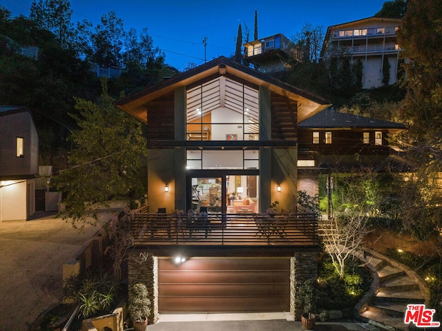 view of front of home featuring a garage