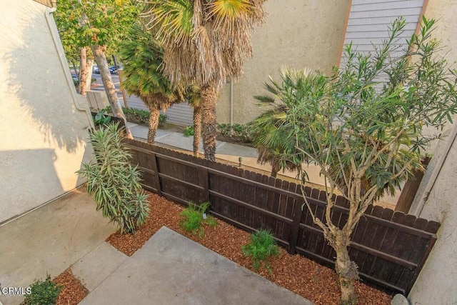 784 Seawind Way, Port Hueneme, CA 93041 - view of yard featuring a patio area