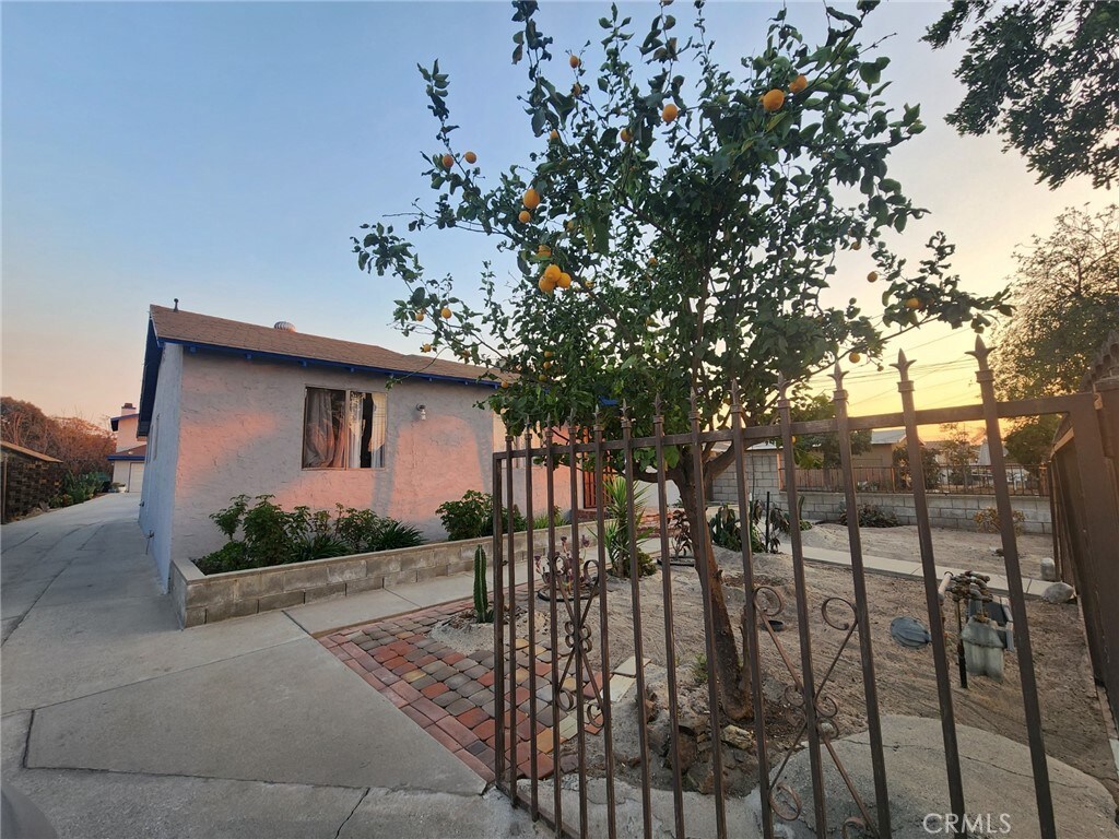 3160 Athol St, Baldwin Park, CA 91706 - view of front of property with a patio area