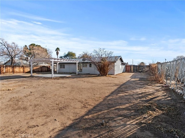 view of front of home featuring a patio