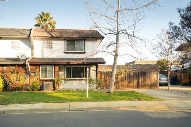 view of front of house with a front yard