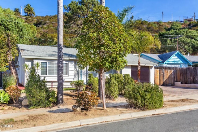 view of front of property