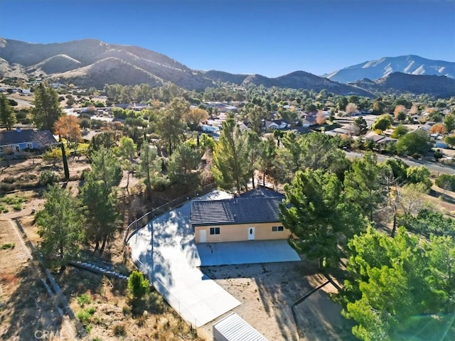 bird's eye view with a mountain view