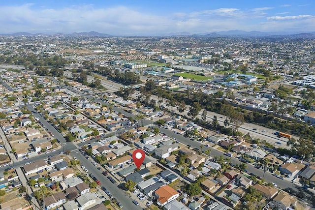 bird's eye view featuring a mountain view