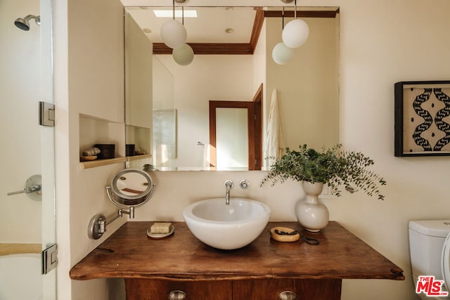 bathroom with sink