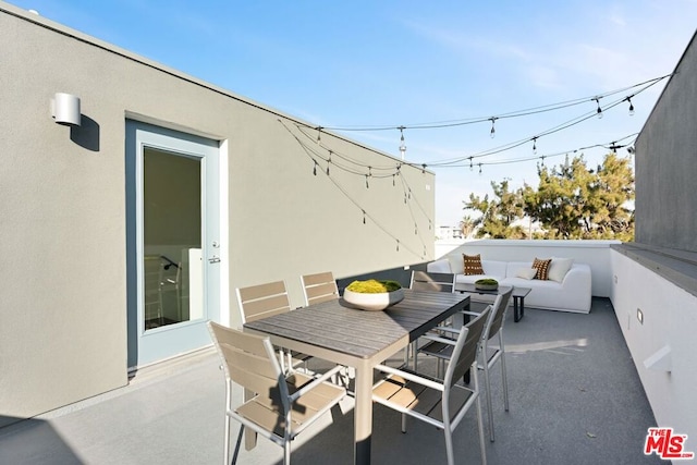 view of patio featuring an outdoor hangout area