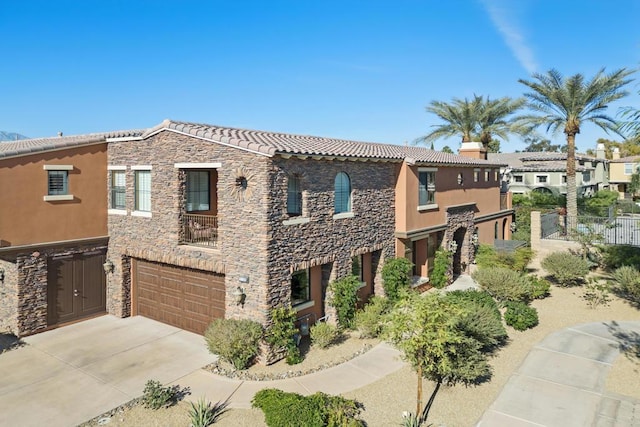 view of front of house featuring a garage