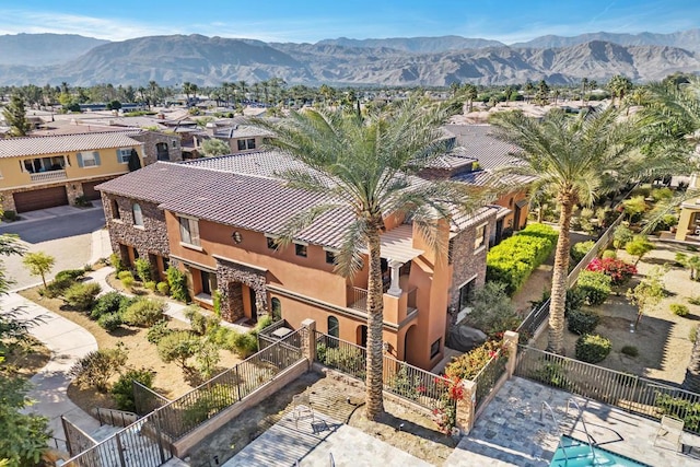 bird's eye view featuring a mountain view