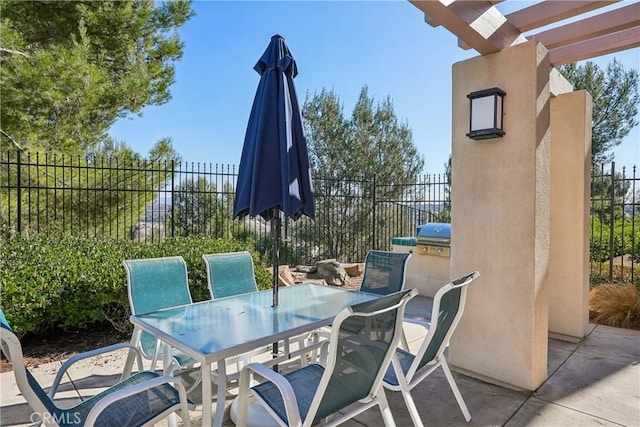 view of patio featuring a pergola