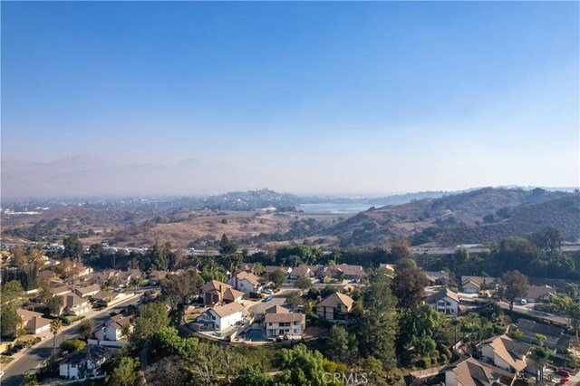 bird's eye view with a mountain view