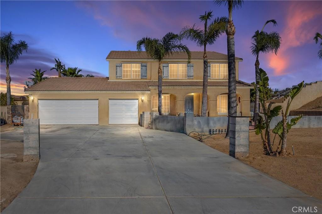 view of front of house featuring a garage