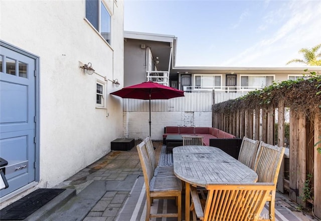 view of patio with outdoor lounge area