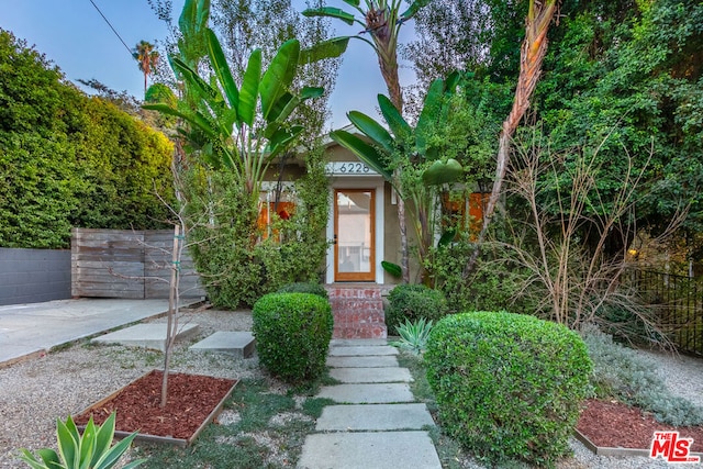 view of entrance to property