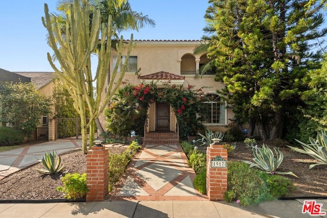 view of mediterranean / spanish-style house