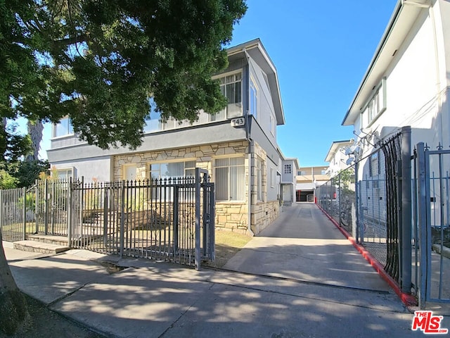 view of front of house