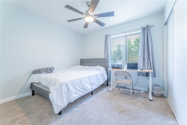 bedroom with ceiling fan